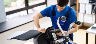 Handyman_mediumimage-2048x1365